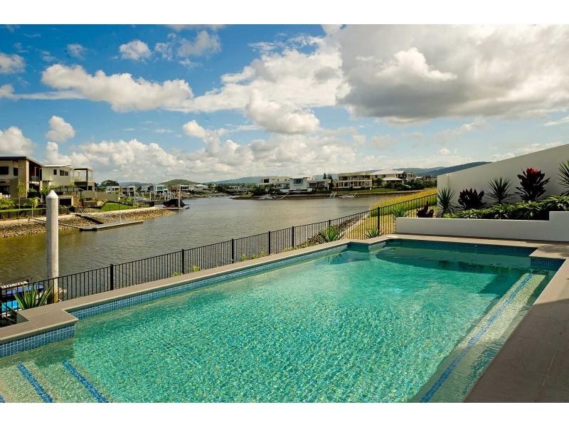 47 Harbourvue Court, River Links, Helensvale QLD 4212