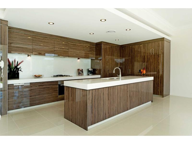 9104 Peter Senior Drive, Hope Island QLD 4212