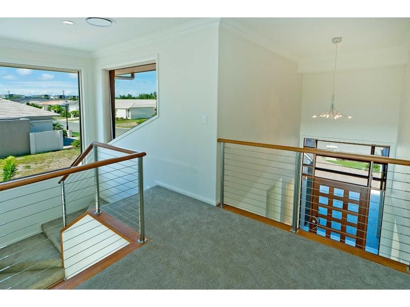 9104 Peter Senior Drive, Hope Island QLD 4212