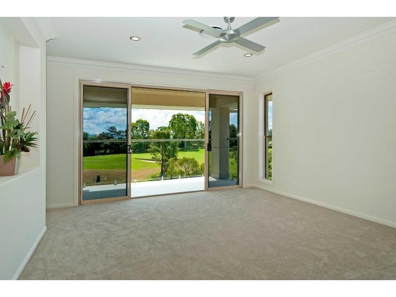 9104 Peter Senior Drive, Hope Island QLD 4212