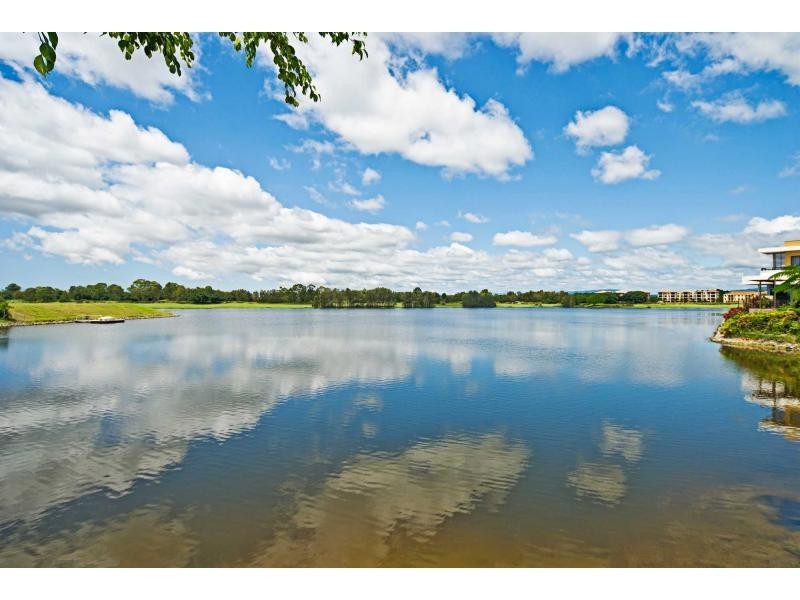 6063 Lugano Drive, Hope Island QLD 4212