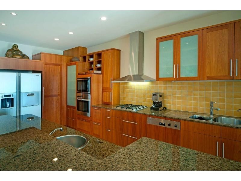 1517 Riverdale Drive, Hope Island QLD 4212