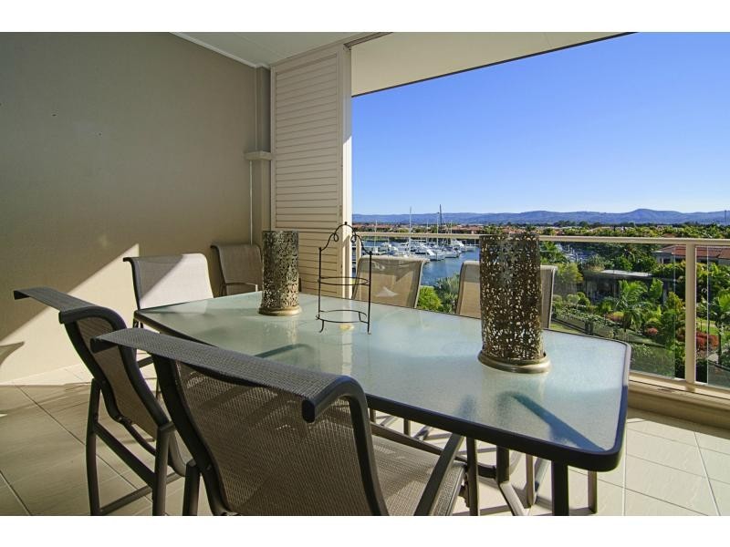 Unit 1749/2 Rialto Quay Drive, Hope Island QLD 4212