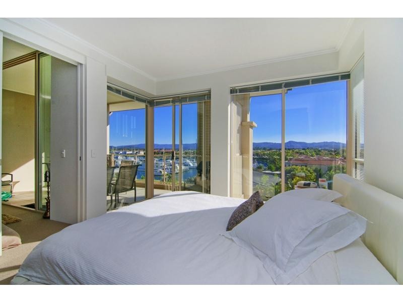 Unit 1749/2 Rialto Quay Drive, Hope Island QLD 4212