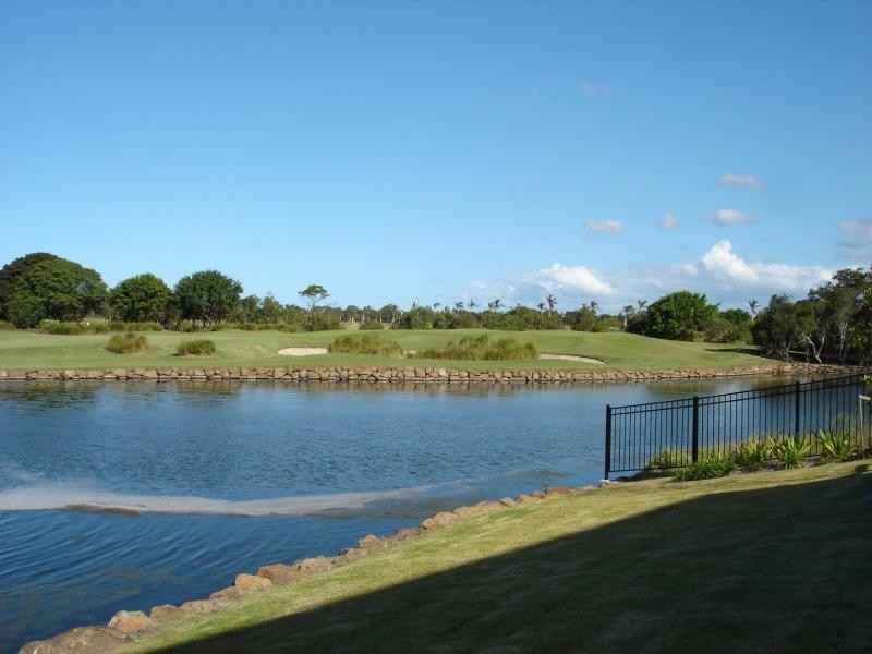 Hope Island QLD 4212