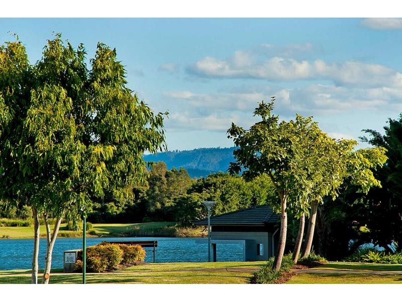 6111 Trasimeno Avenue, Hope Island QLD 4212