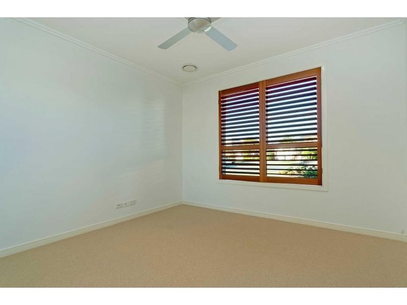 6111 Trasimeno Avenue, Hope Island QLD 4212