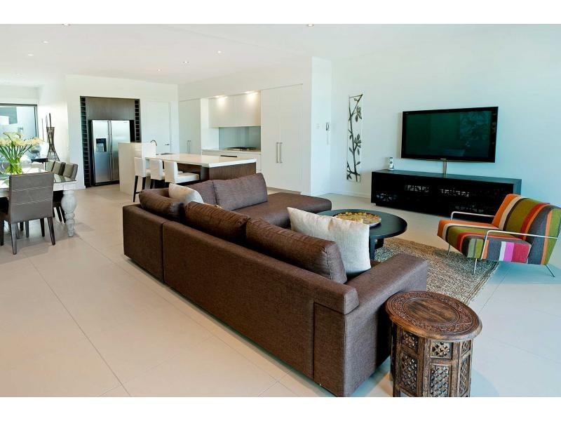 7521 Springfield Drive, Hope Island QLD 4212