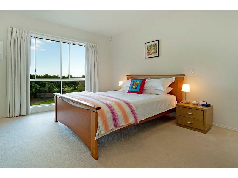 8436 Magnolia Drive East, Hope Island QLD 4212