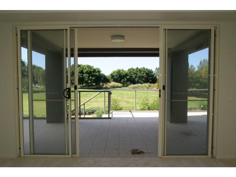 8423 Magnolia Drive, Hope Island QLD 4212