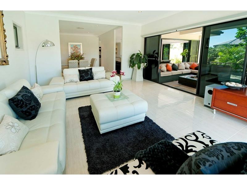 2523 Gracemere Circuit North, Hope Island QLD 4212