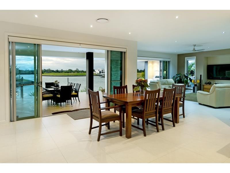 29 Coomera Court, River Links, Helensvale QLD 4212