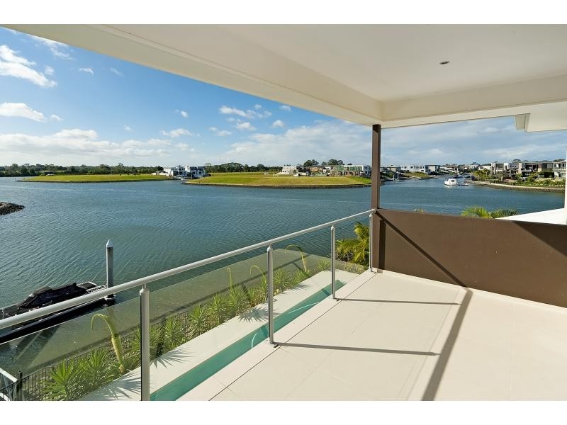 29 Coomera Court, River Links, Helensvale QLD 4212