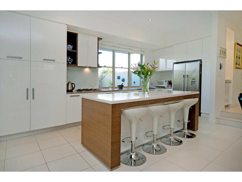 6137 Bolsena Circuit, Hope Island QLD 4212