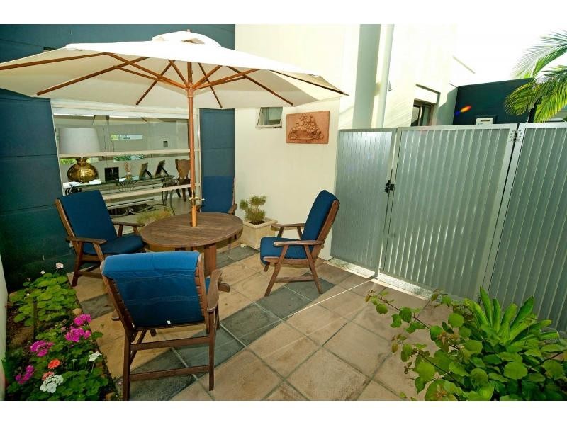 6137 Bolsena Circuit, Hope Island QLD 4212