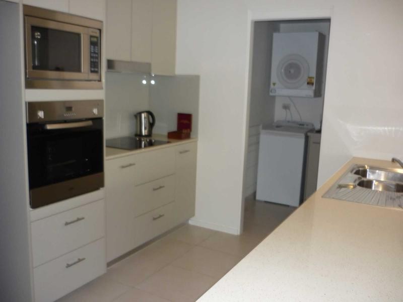 Hope Island QLD 4212