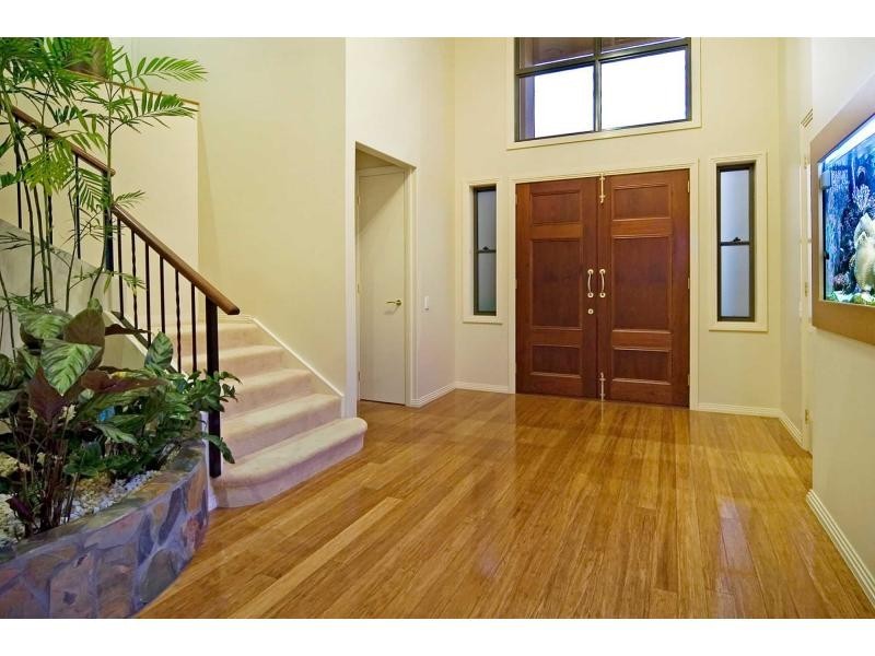 2303 Belmont Court East, Hope Island QLD 4212