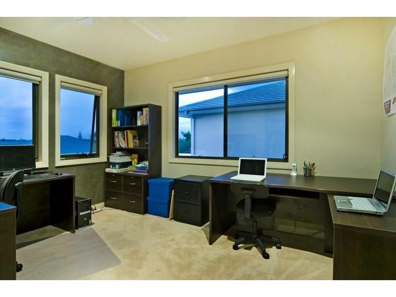 2303 Belmont Court East, Hope Island QLD 4212