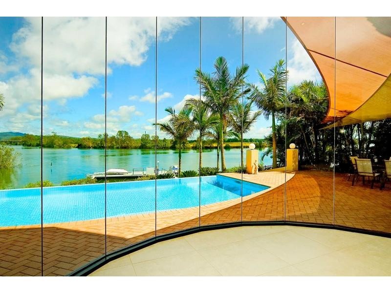 3136 Riverleigh Drive, Hope Island QLD 4212