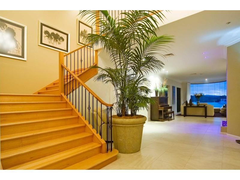 3136 Riverleigh Drive, Hope Island QLD 4212