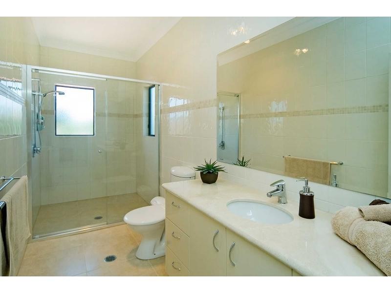 3136 Riverleigh Drive, Hope Island QLD 4212