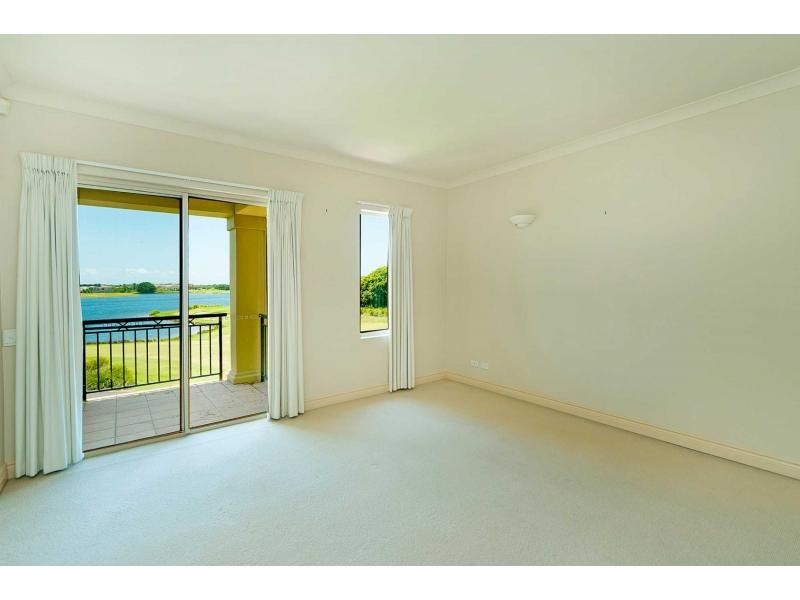 Hope Island QLD 4212