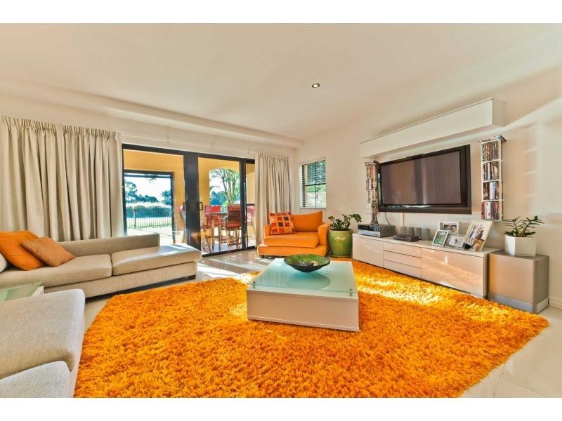 3211 Palladian Drive, Hope Island QLD 4212