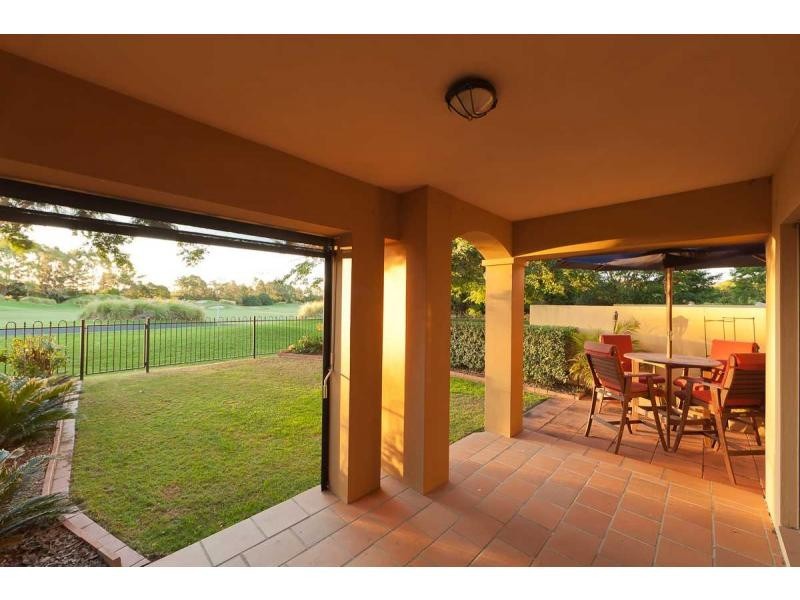 3211 Palladian Drive, Hope Island QLD 4212