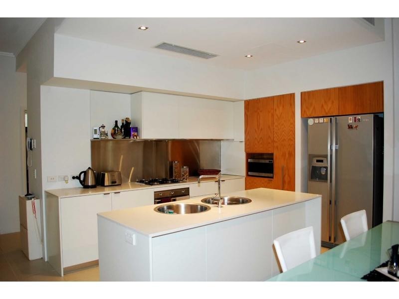Unit 1714/2 Rialto Quay Drive, Hope Island QLD 4212