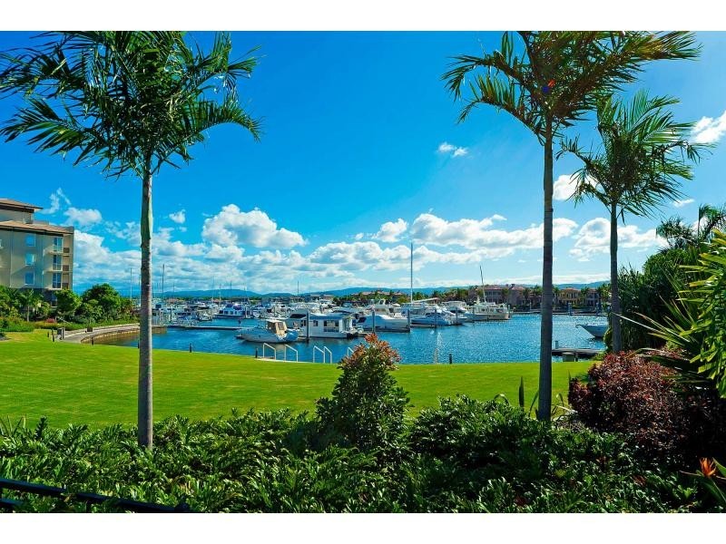 Unit 1714/2 Rialto Quay Drive, Hope Island QLD 4212