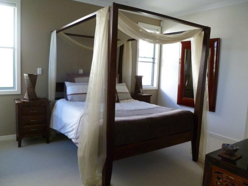 Hope Island QLD 4212