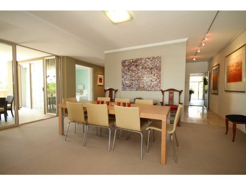 1775/1700 Rialto Quay Drive, Hope Island QLD 4212