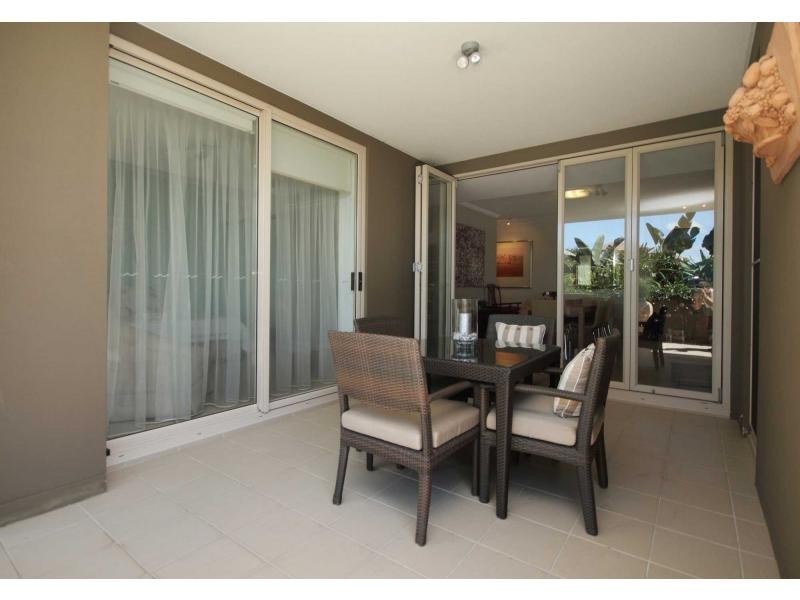 1775/1700 Rialto Quay Drive, Hope Island QLD 4212