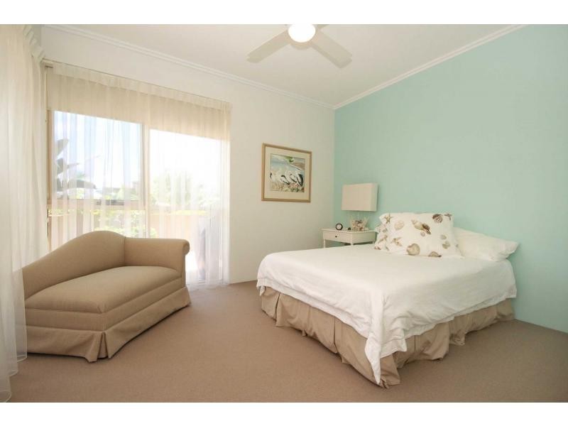 1775/1700 Rialto Quay Drive, Hope Island QLD 4212