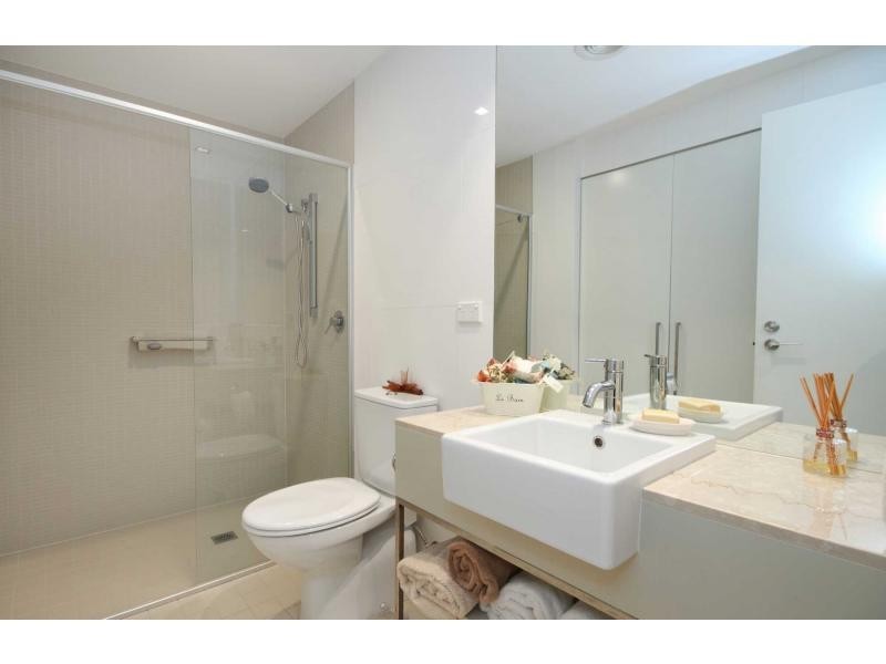 1775/1700 Rialto Quay Drive, Hope Island QLD 4212