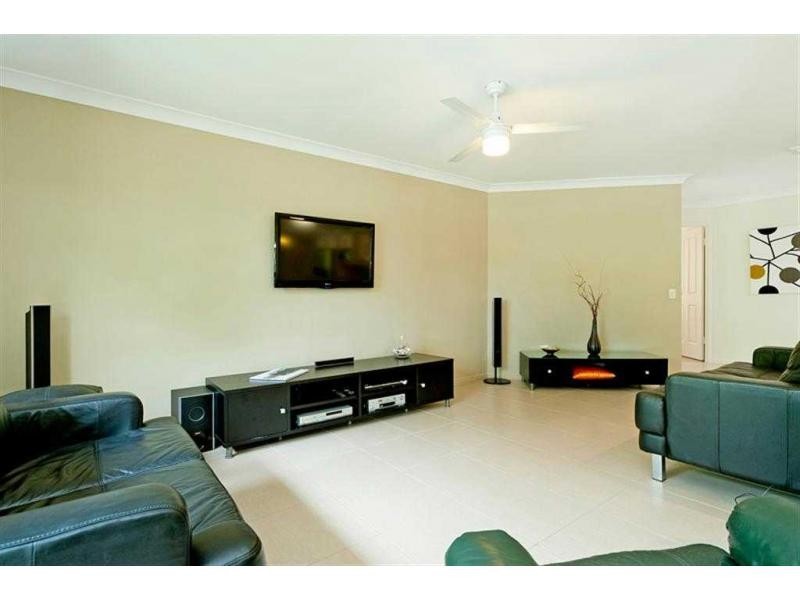 52 Babirra Street, Hope Island QLD 4212