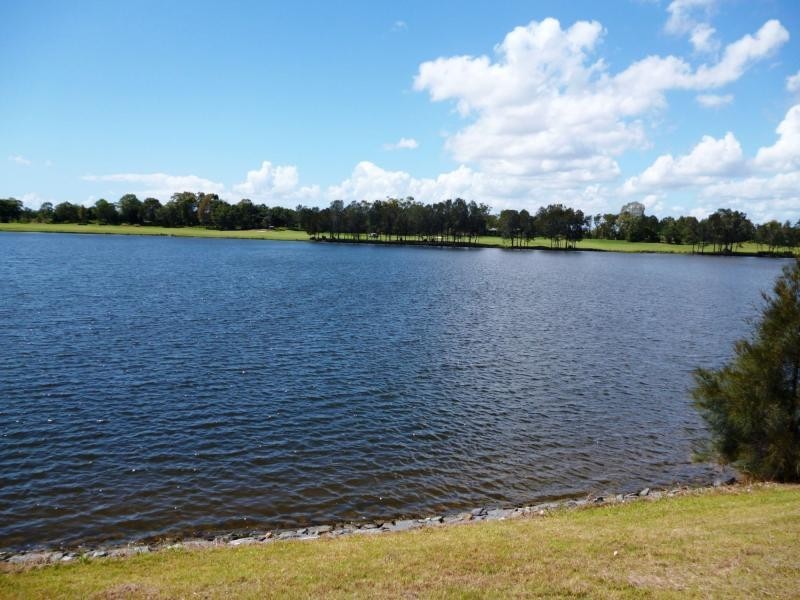 6075 Lugano Drive, Hope Island QLD 4212