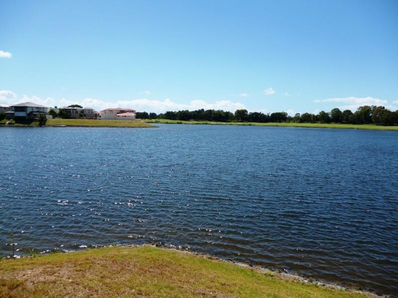 6075 Lugano Drive, Hope Island QLD 4212
