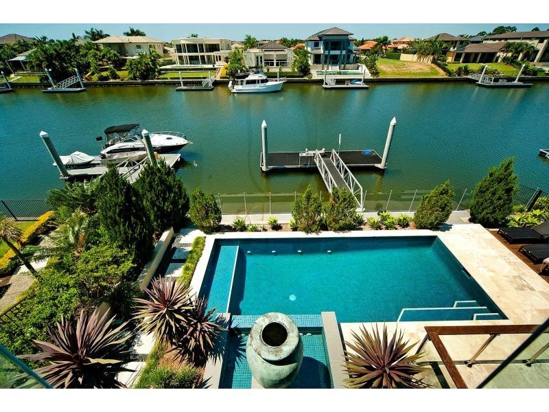 Hope Island QLD 4212