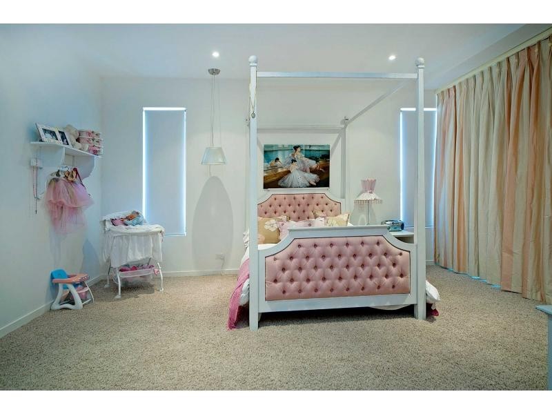 Hope Island QLD 4212