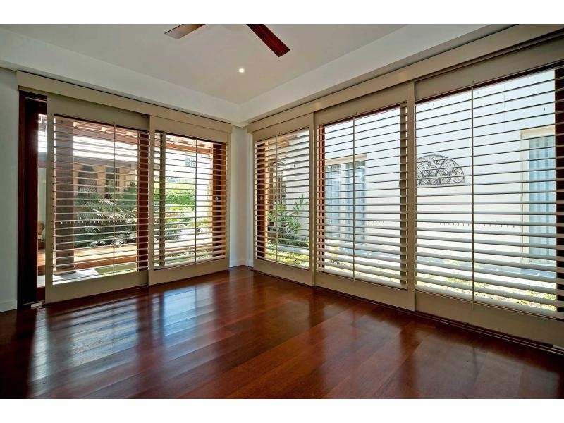 Hope Island QLD 4212