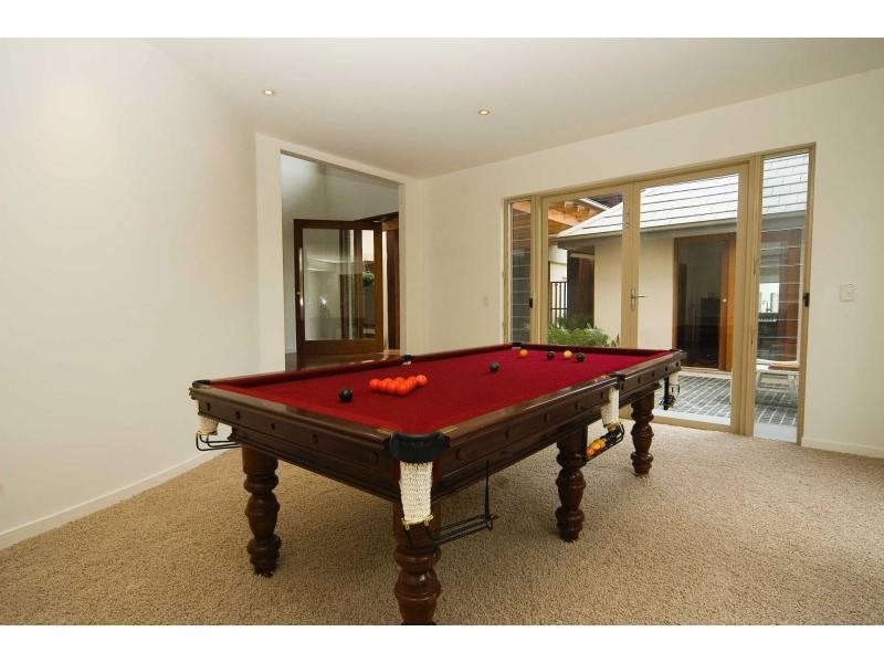 Hope Island QLD 4212