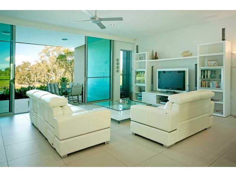 7523 Springfield Drive, Hope Island QLD 4212