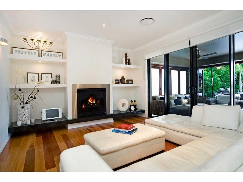 2324 Cressbrook Drive, Hope Island QLD 4212