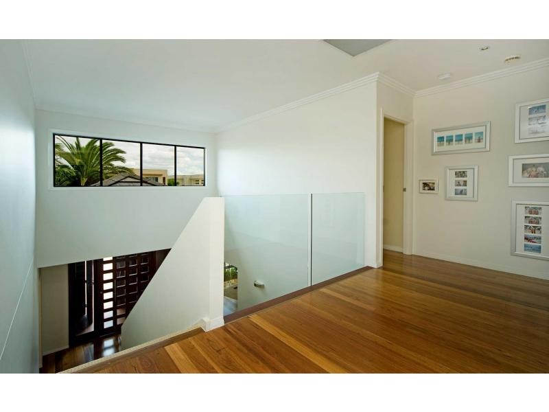 2324 Cressbrook Drive, Hope Island QLD 4212