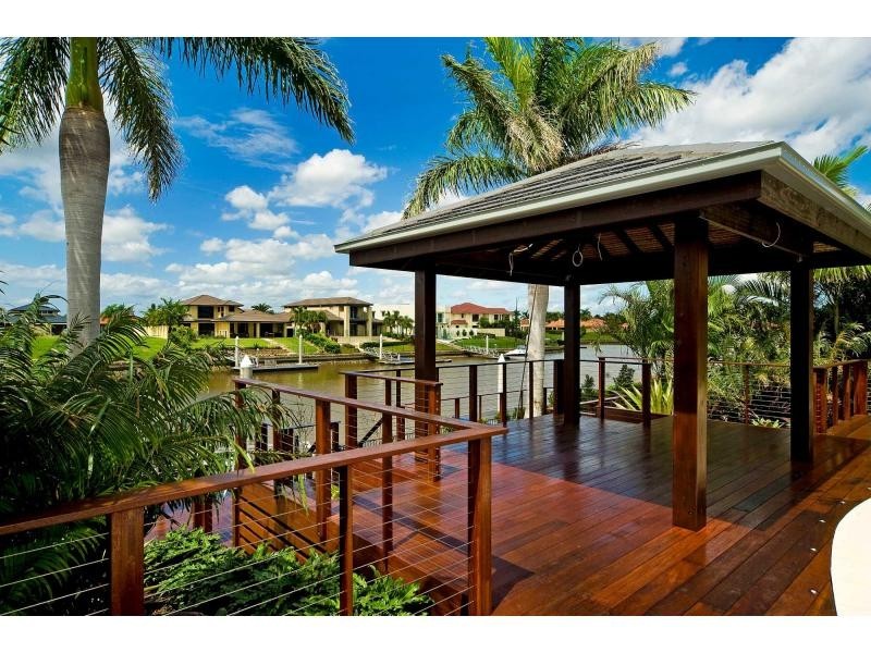 2324 Cressbrook Drive, Hope Island QLD 4212