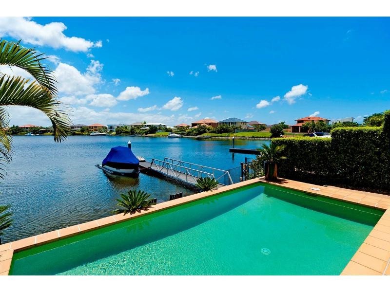 506 Oyster Cove Promenade, Hope Island QLD 4212