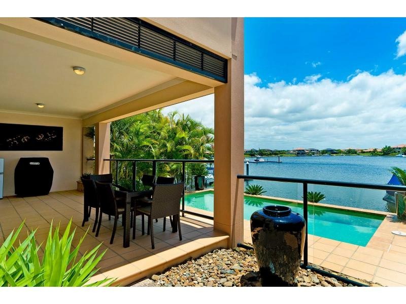 506 Oyster Cove Promenade, Hope Island QLD 4212