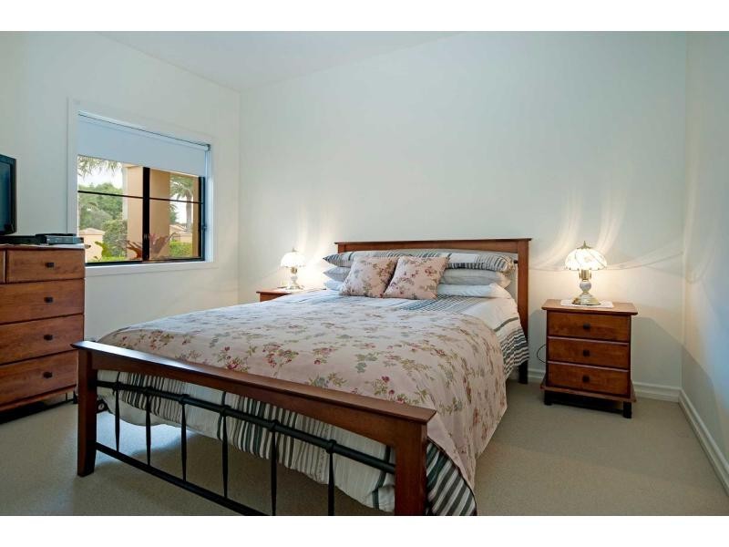 3293 Palladian Drive, Hope Island QLD 4212