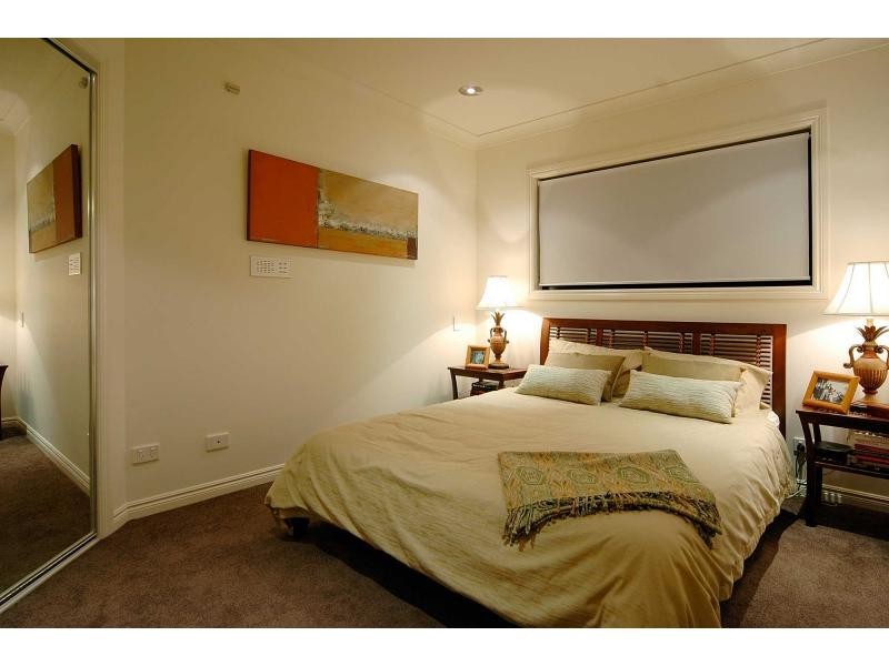 Hope Island QLD 4212